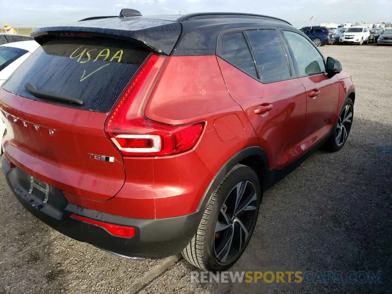 4 fotografías del automóvil dañado YV4162UM8L2325240 VOLVO XC40 2020