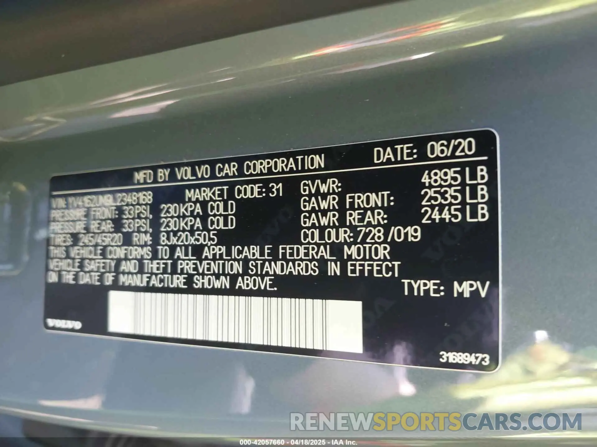 9 fotografías del automóvil dañado YV4162UM9L2348168 VOLVO XC40 2020