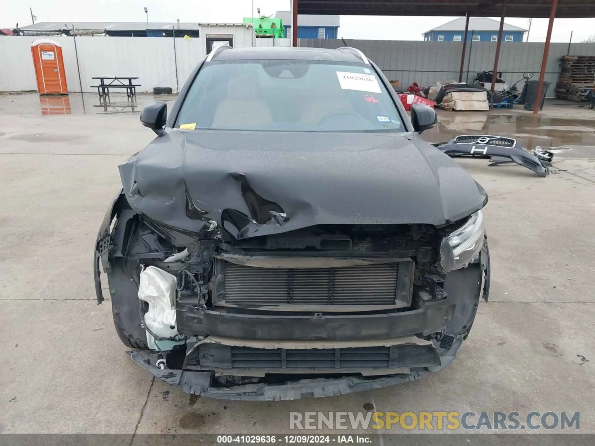 13 fotografías del automóvil dañado YV4AC2HK2L2257566 VOLVO XC40 2020