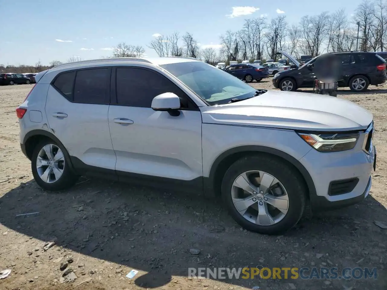 4 fotografías del automóvil dañado YV4AC2HK4L2338360 VOLVO XC40 2020