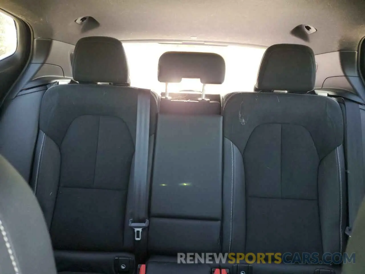 10 fotografías del automóvil dañado YV4AC2HM9L2323676 VOLVO XC40 2020