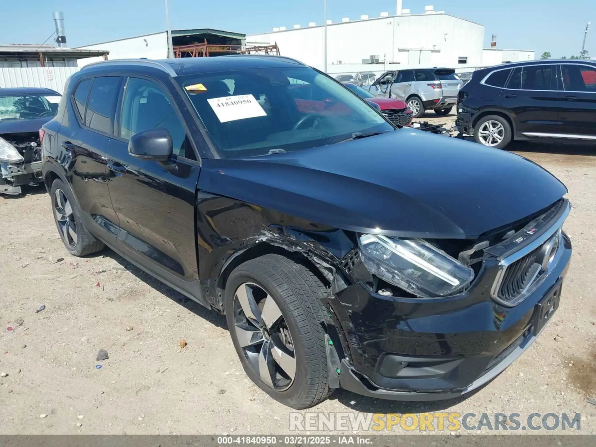 1 fotografías del automóvil dañado YV4162UK3M2415542 VOLVO XC40 2021