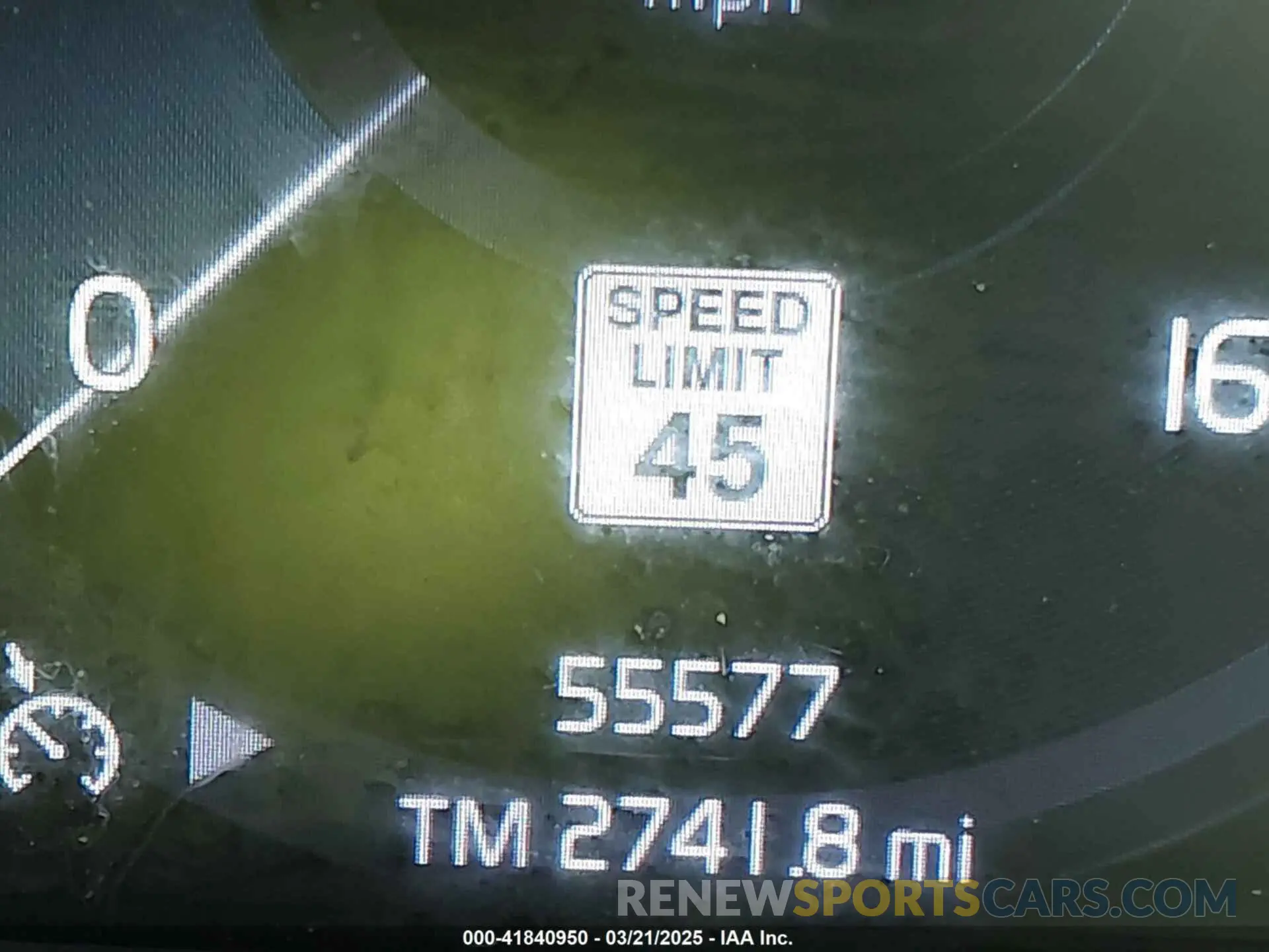 15 fotografías del automóvil dañado YV4162UK3M2415542 VOLVO XC40 2021