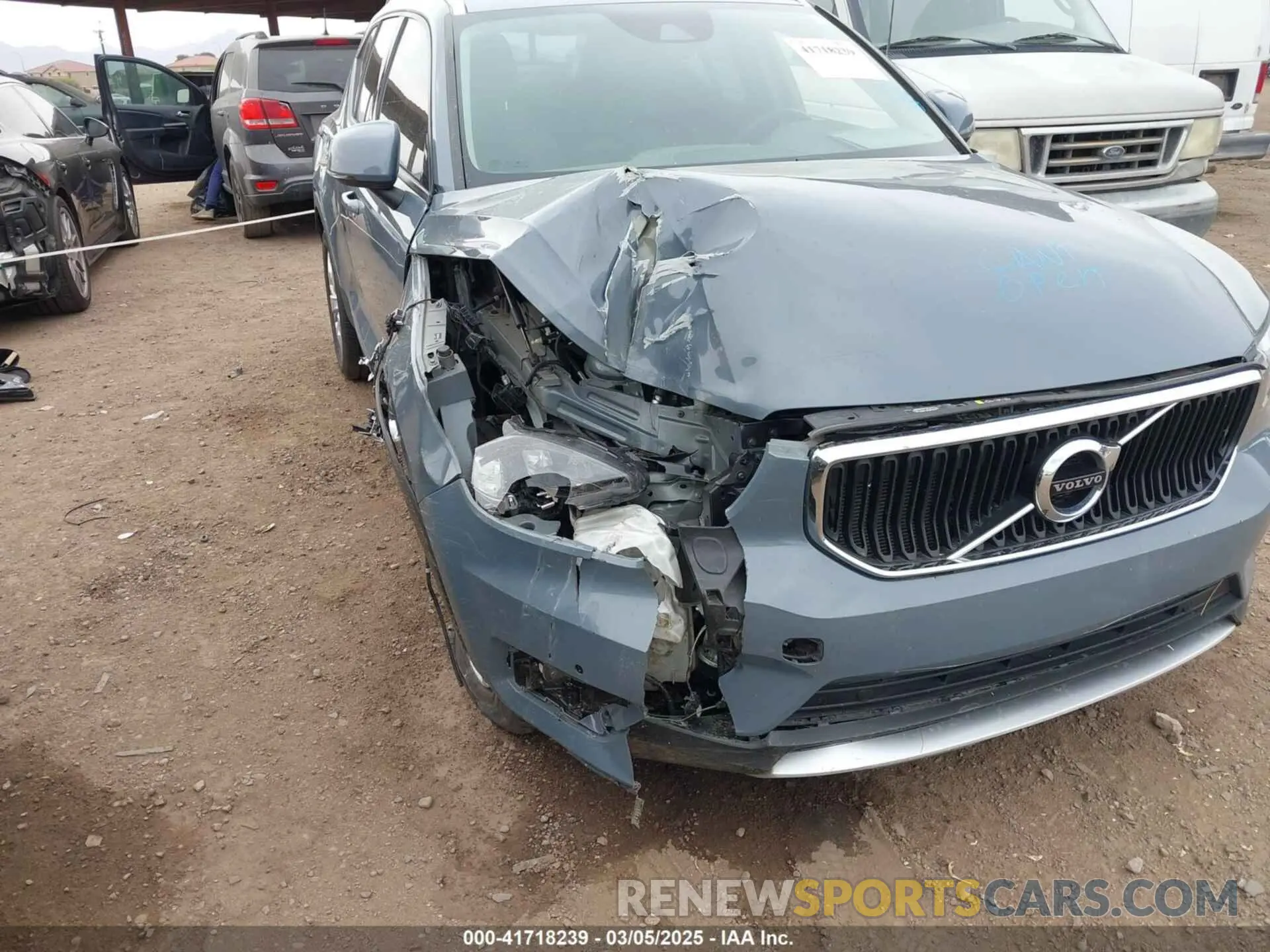 6 fotografías del automóvil dañado YV4162UK3M2473571 VOLVO XC40 2021