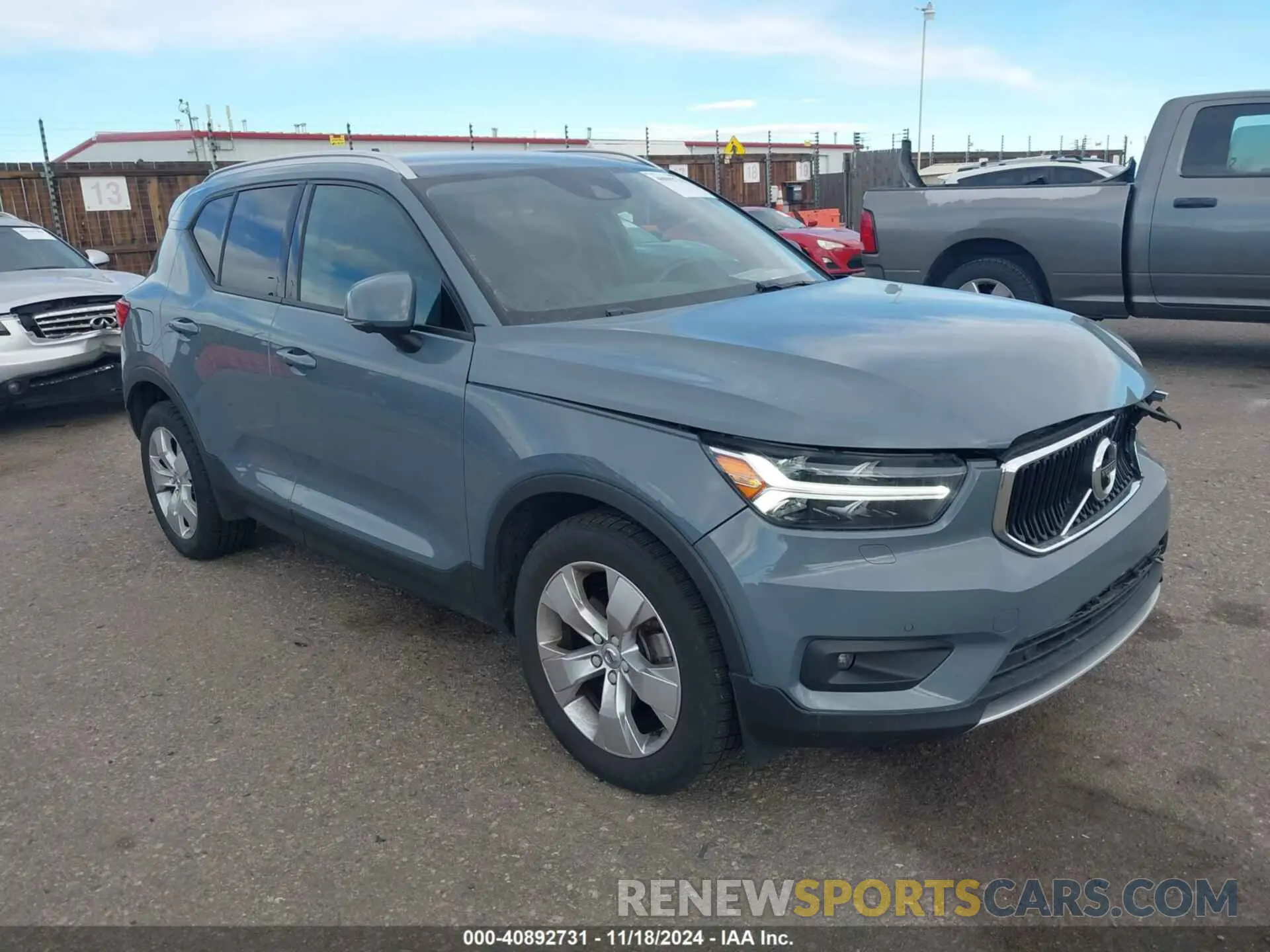 1 fotografías del automóvil dañado YV4162UK4M2602434 VOLVO XC40 2021