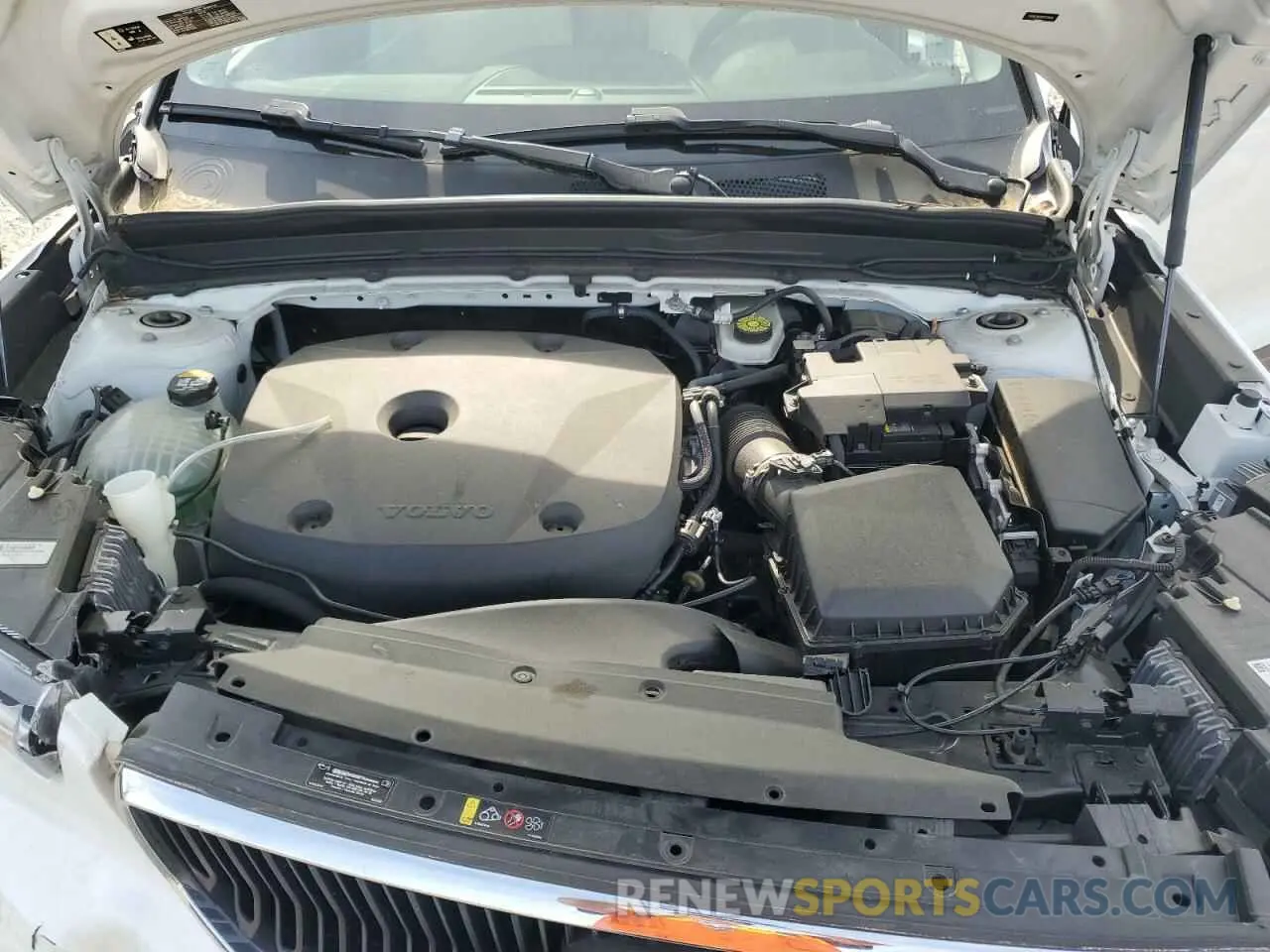 12 fotografías del automóvil dañado YV4162UK5M2439826 VOLVO XC40 2021