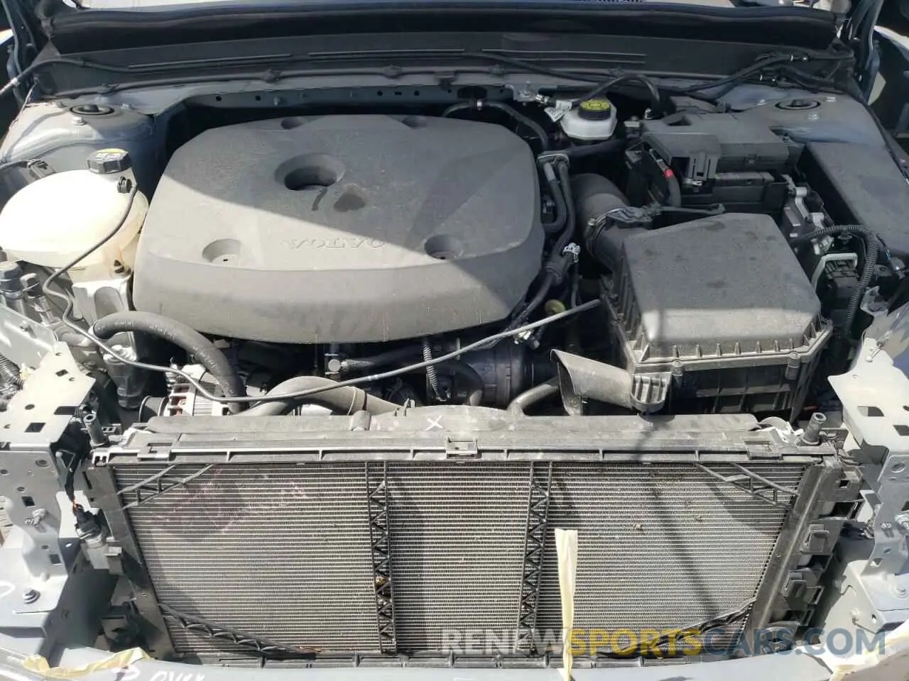 7 fotografías del automóvil dañado YV4162UKXM2446805 VOLVO XC40 2021