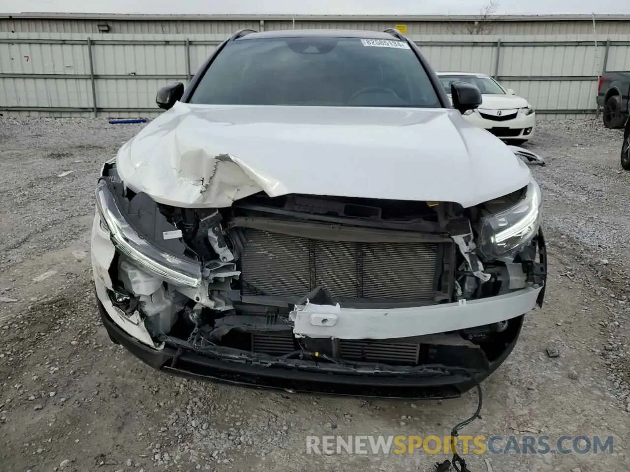 5 fotografías del automóvil dañado YV4162UM0M2579400 VOLVO XC40 2021