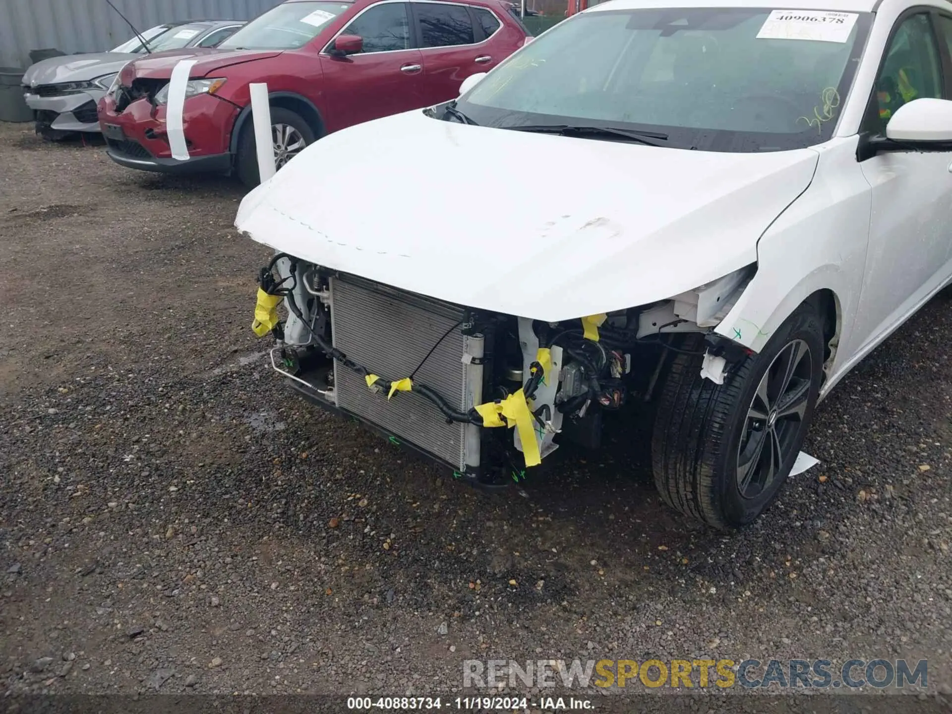 6 fotografías del automóvil dañado YV4162UM0M2615201 VOLVO XC40 2021