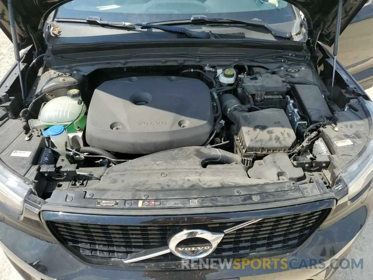 11 fotografías del automóvil dañado YV4162UM4M2493829 VOLVO XC40 2021