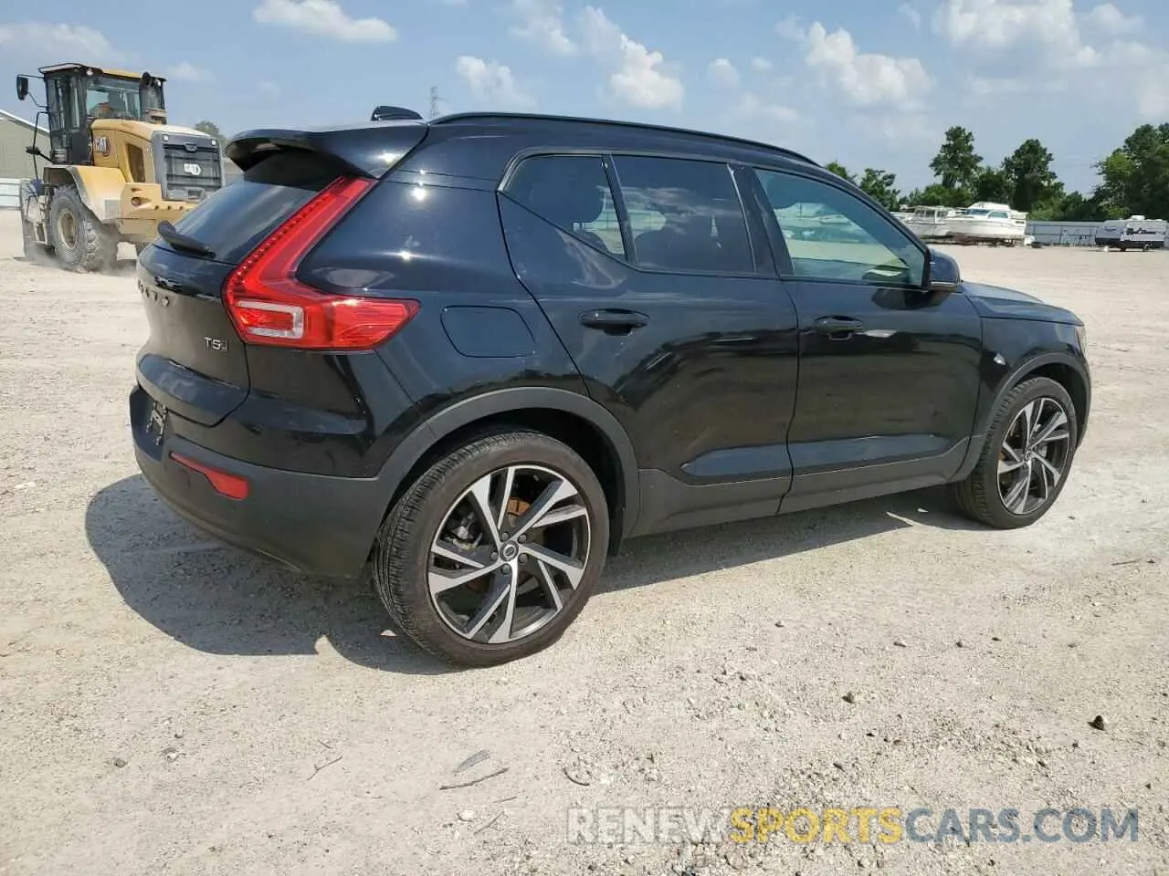 3 fotografías del automóvil dañado YV4162UM4M2493829 VOLVO XC40 2021
