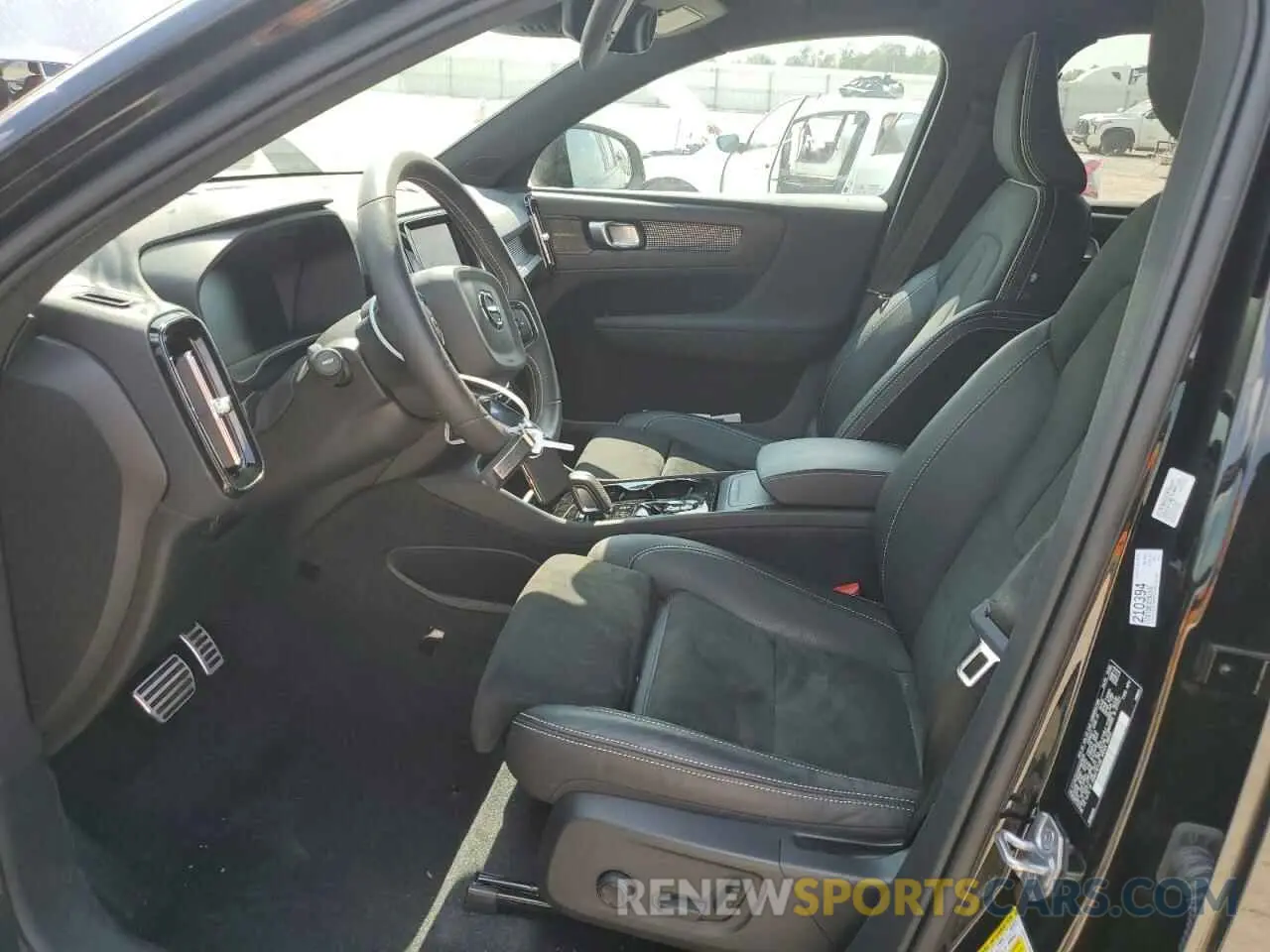 7 fotografías del automóvil dañado YV4162UM4M2493829 VOLVO XC40 2021