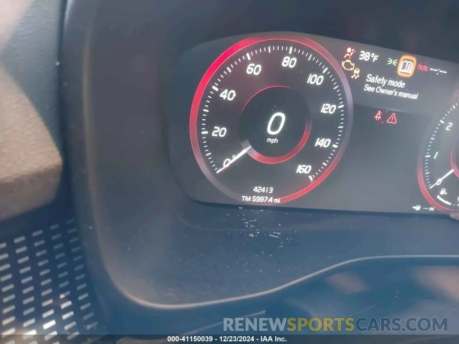 14 fotografías del automóvil dañado YV4162UM4M2510905 VOLVO XC40 2021