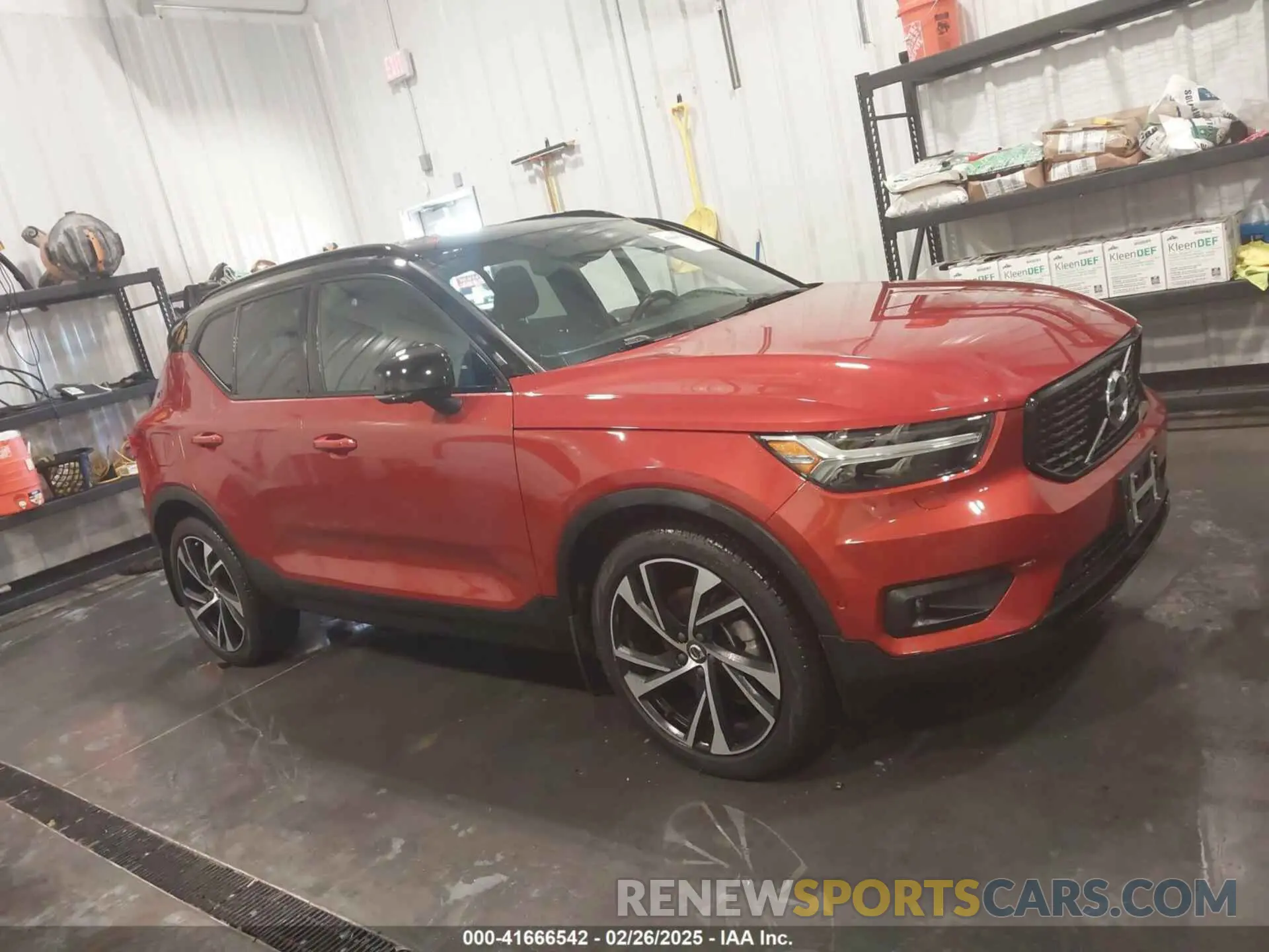 13 fotografías del automóvil dañado YV4162UM5M2438242 VOLVO XC40 2021