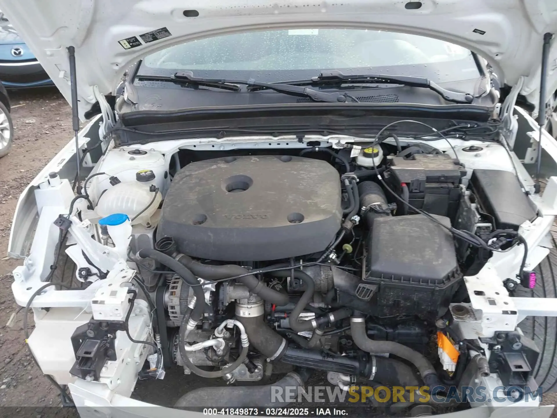 10 fotografías del automóvil dañado YV4162UM6M2402320 VOLVO XC40 2021