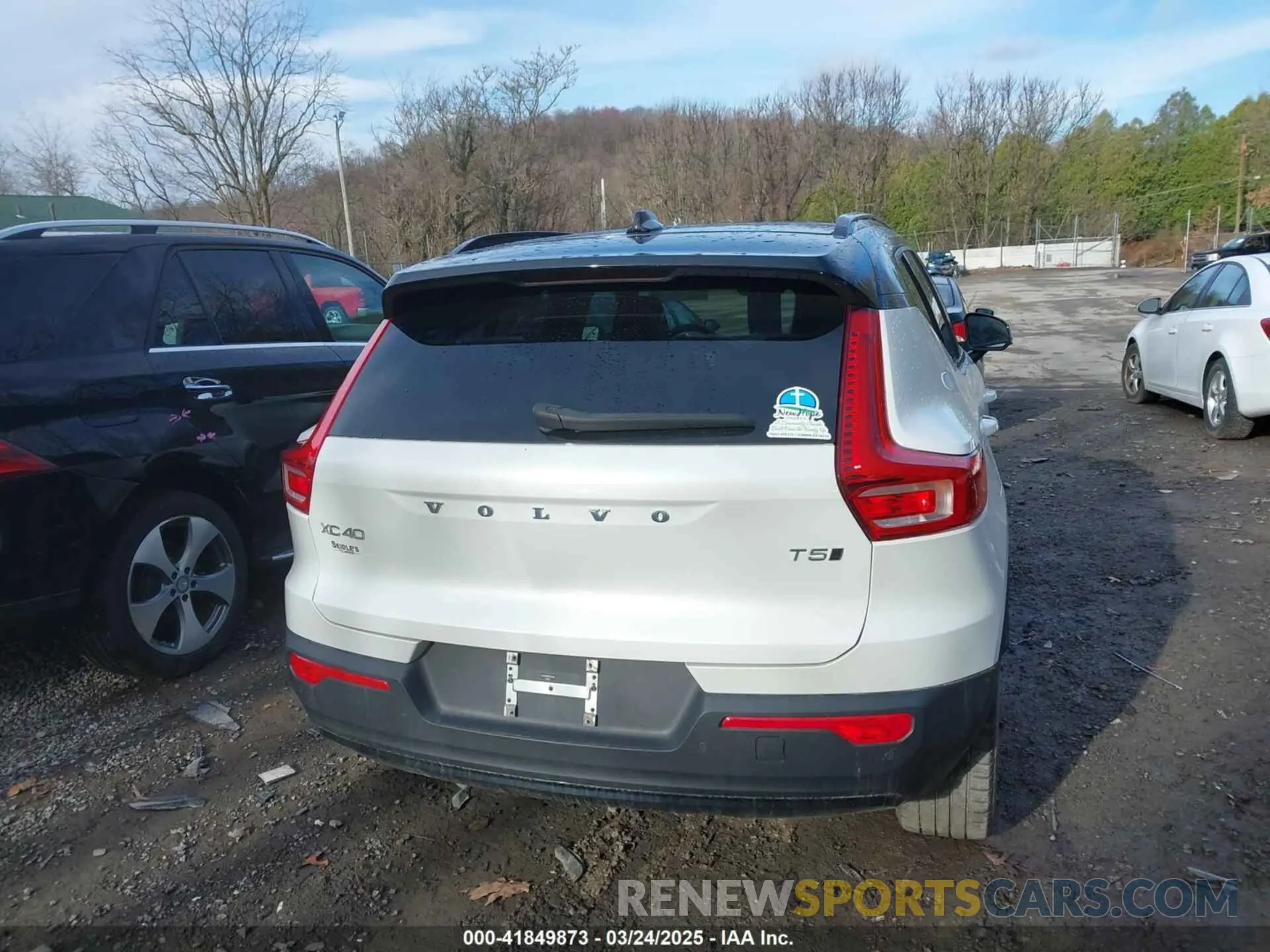 16 fotografías del automóvil dañado YV4162UM6M2402320 VOLVO XC40 2021