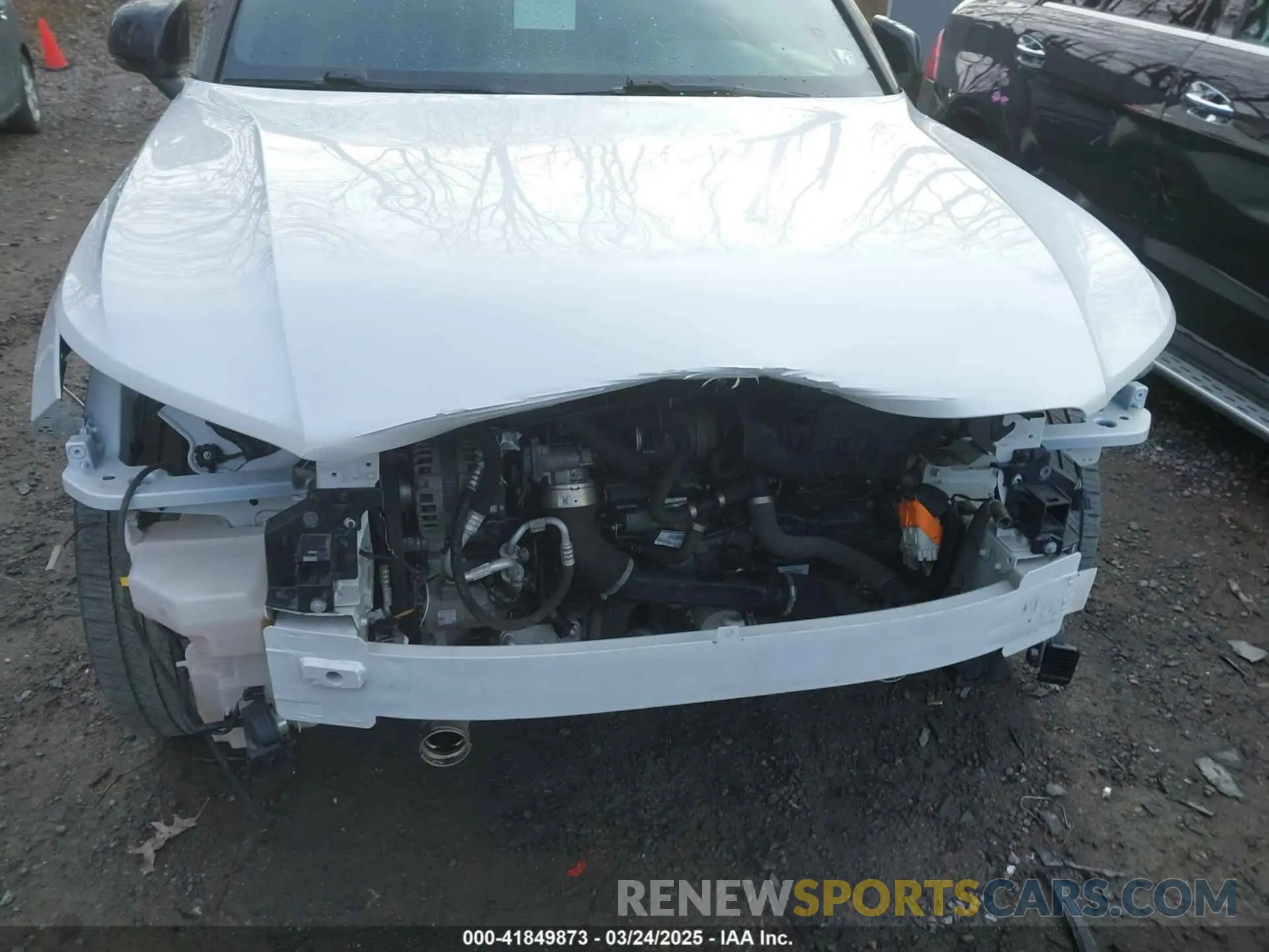 19 fotografías del automóvil dañado YV4162UM6M2402320 VOLVO XC40 2021