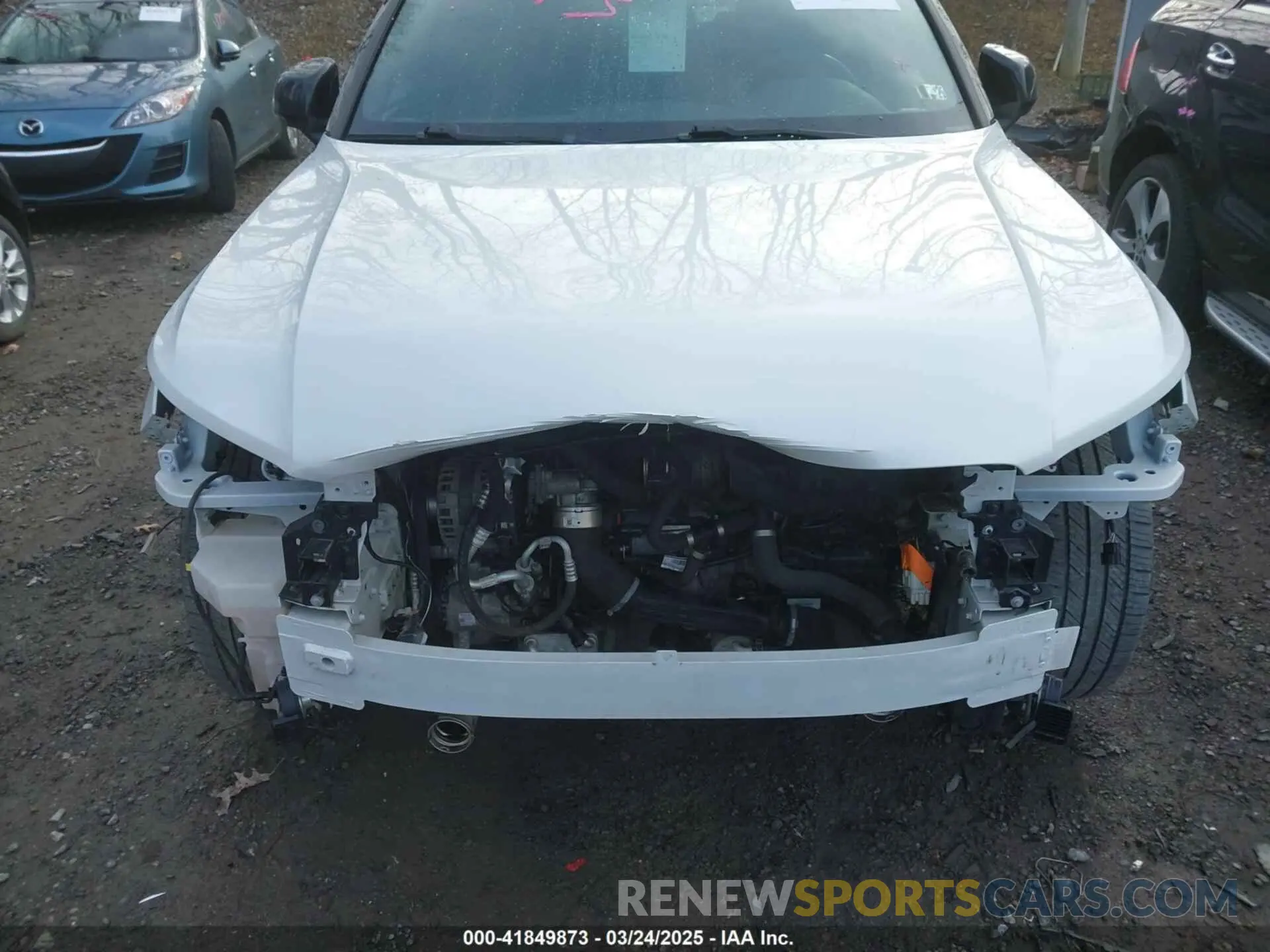 6 fotografías del automóvil dañado YV4162UM6M2402320 VOLVO XC40 2021