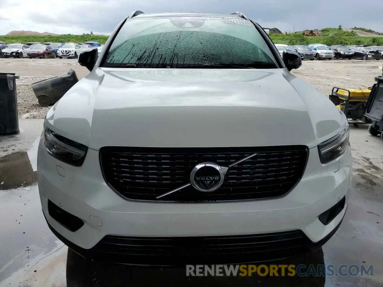5 fotografías del automóvil dañado YV4162UM6M2471962 VOLVO XC40 2021