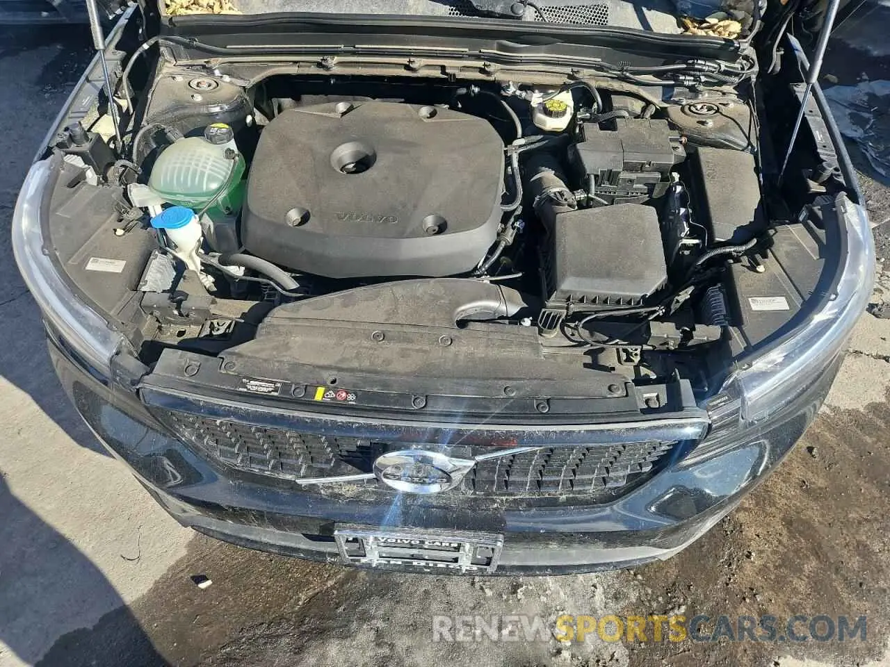 12 fotografías del automóvil dañado YV4162UM6M2583838 VOLVO XC40 2021