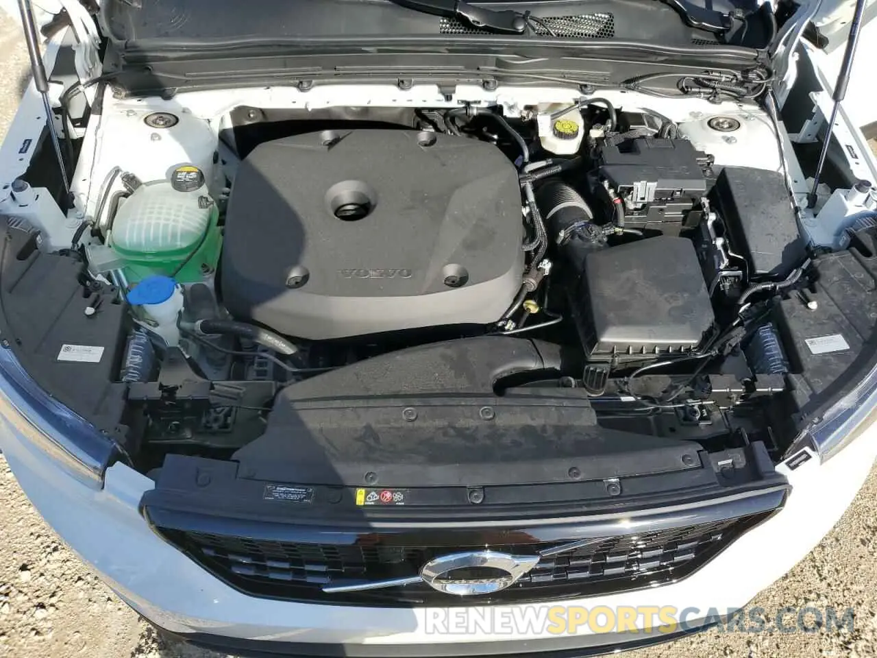 12 fotografías del automóvil dañado YV4162UM7M2468374 VOLVO XC40 2021