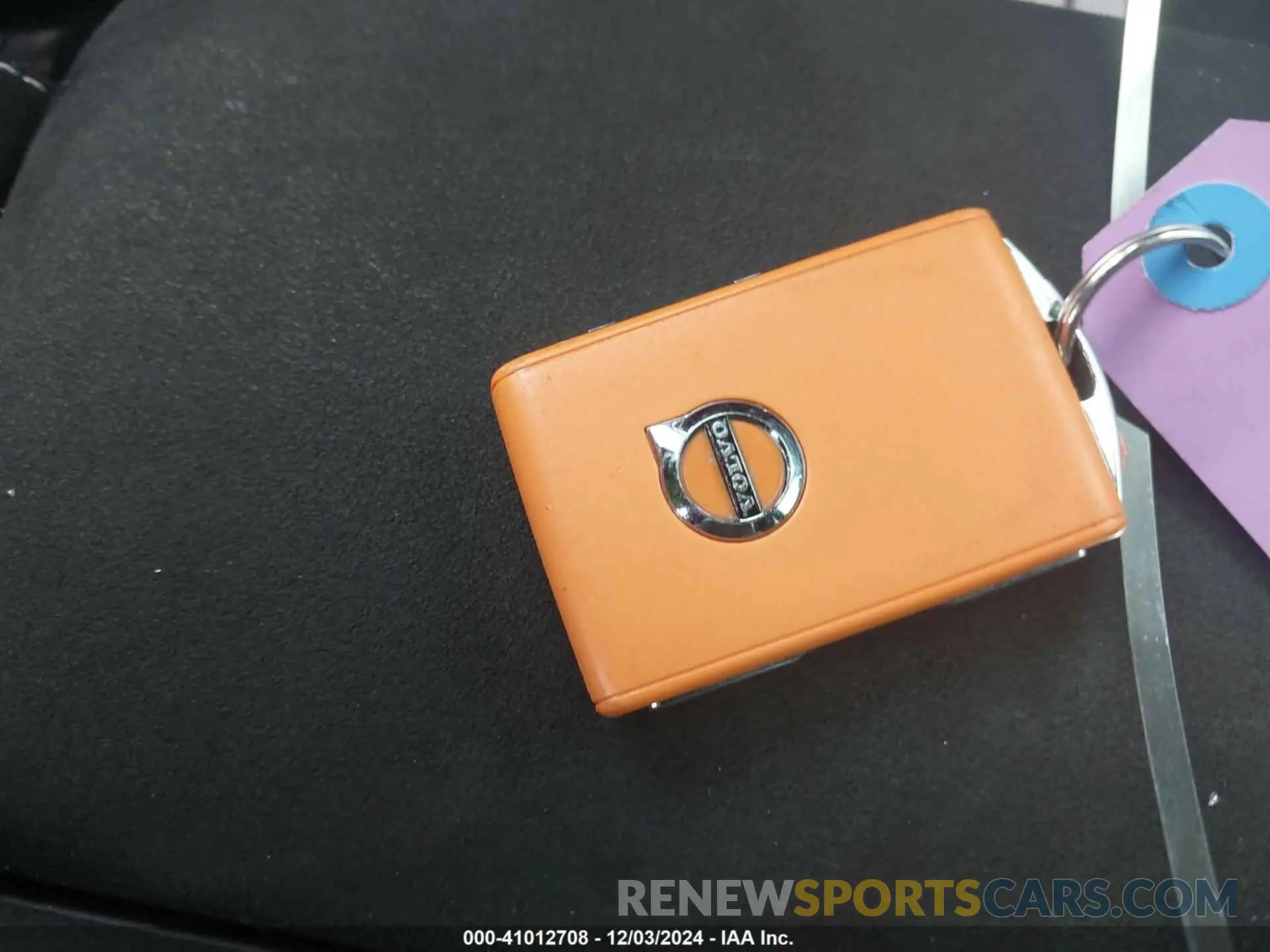 11 fotografías del automóvil dañado YV4162UM7M2526791 VOLVO XC40 2021