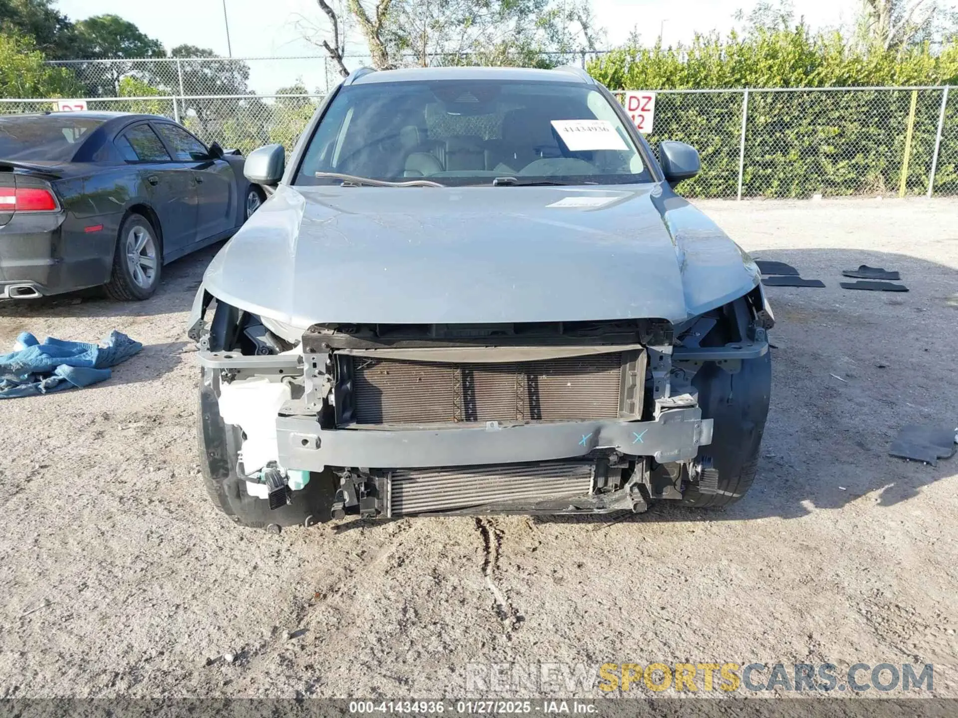 6 fotografías del automóvil dañado YV4AC2HK6M2425002 VOLVO XC40 2021