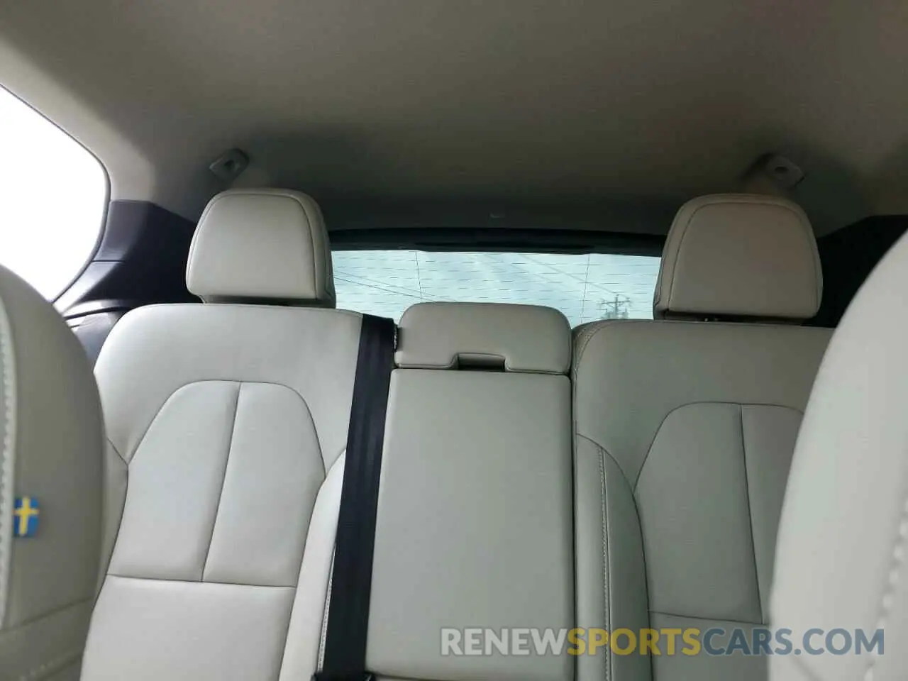 10 fotografías del automóvil dañado YV4AC2HK6M2586532 VOLVO XC40 2021