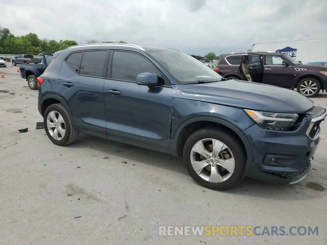 4 fotografías del automóvil dañado YV4AC2HK6M2586532 VOLVO XC40 2021