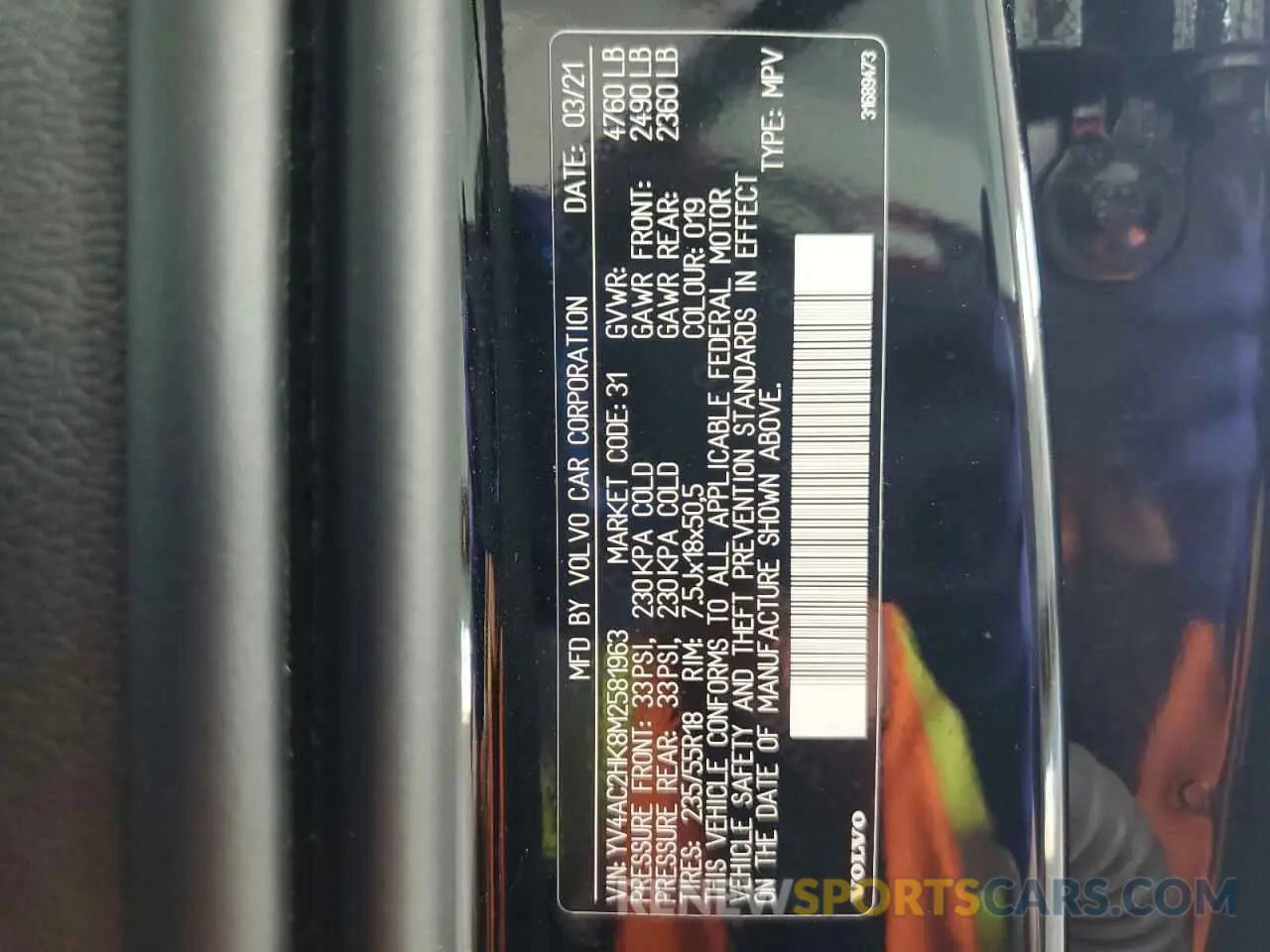 13 fotografías del automóvil dañado YV4AC2HK8M2581963 VOLVO XC40 2021