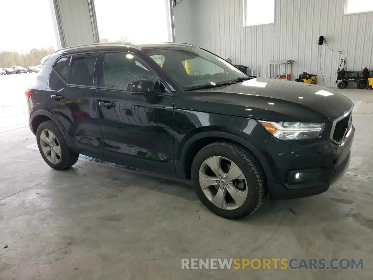 4 fotografías del automóvil dañado YV4AC2HK8M2581963 VOLVO XC40 2021