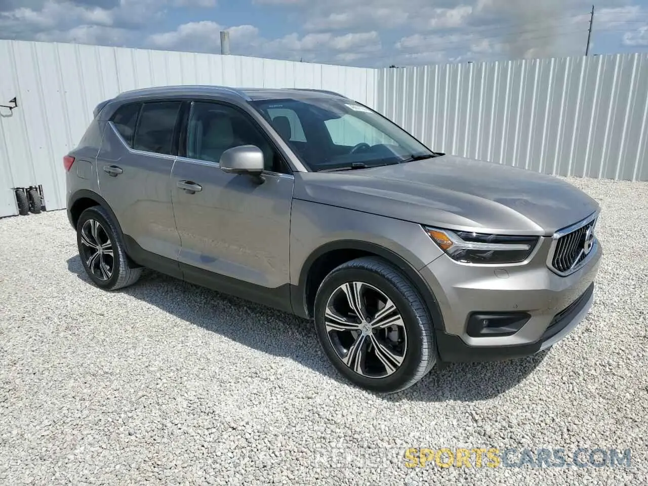 4 fotografías del automóvil dañado YV4AC2HL7M2598441 VOLVO XC40 2021