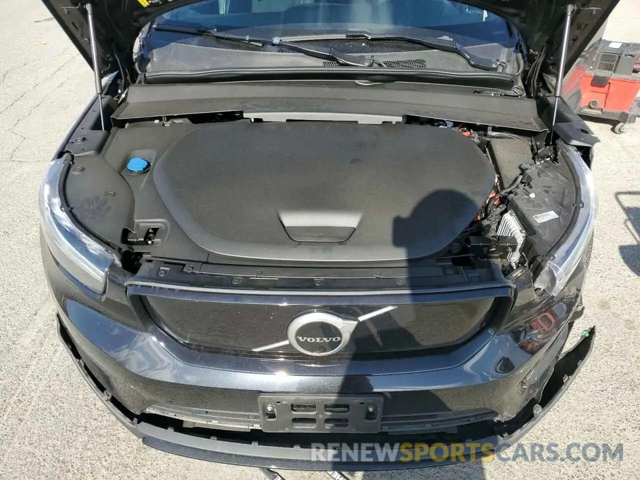 11 fotografías del automóvil dañado YV4ED3UR2M2567418 VOLVO XC40 2021