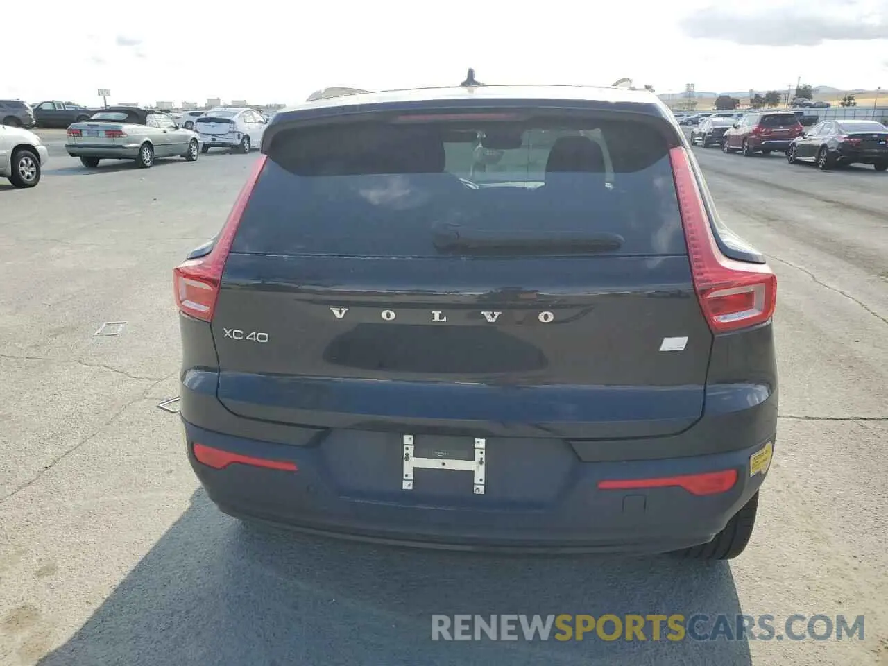 6 fotografías del automóvil dañado YV4ED3UR2M2567418 VOLVO XC40 2021