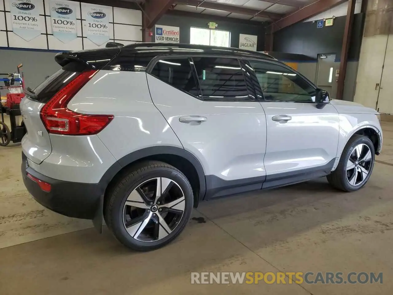 3 fotografías del automóvil dañado YV4ED3UR8M2546301 VOLVO XC40 2021