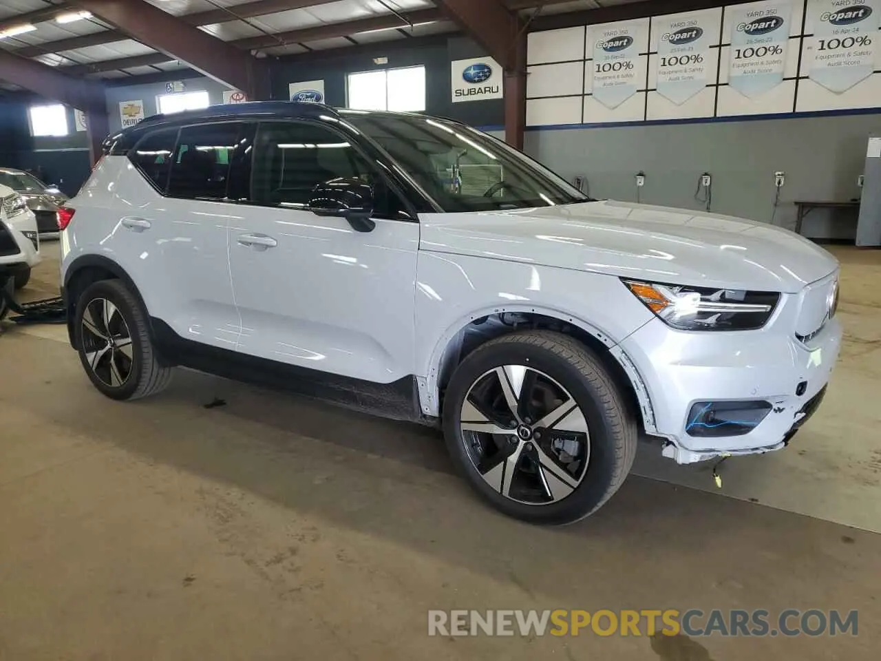 4 fotografías del automóvil dañado YV4ED3UR8M2546301 VOLVO XC40 2021
