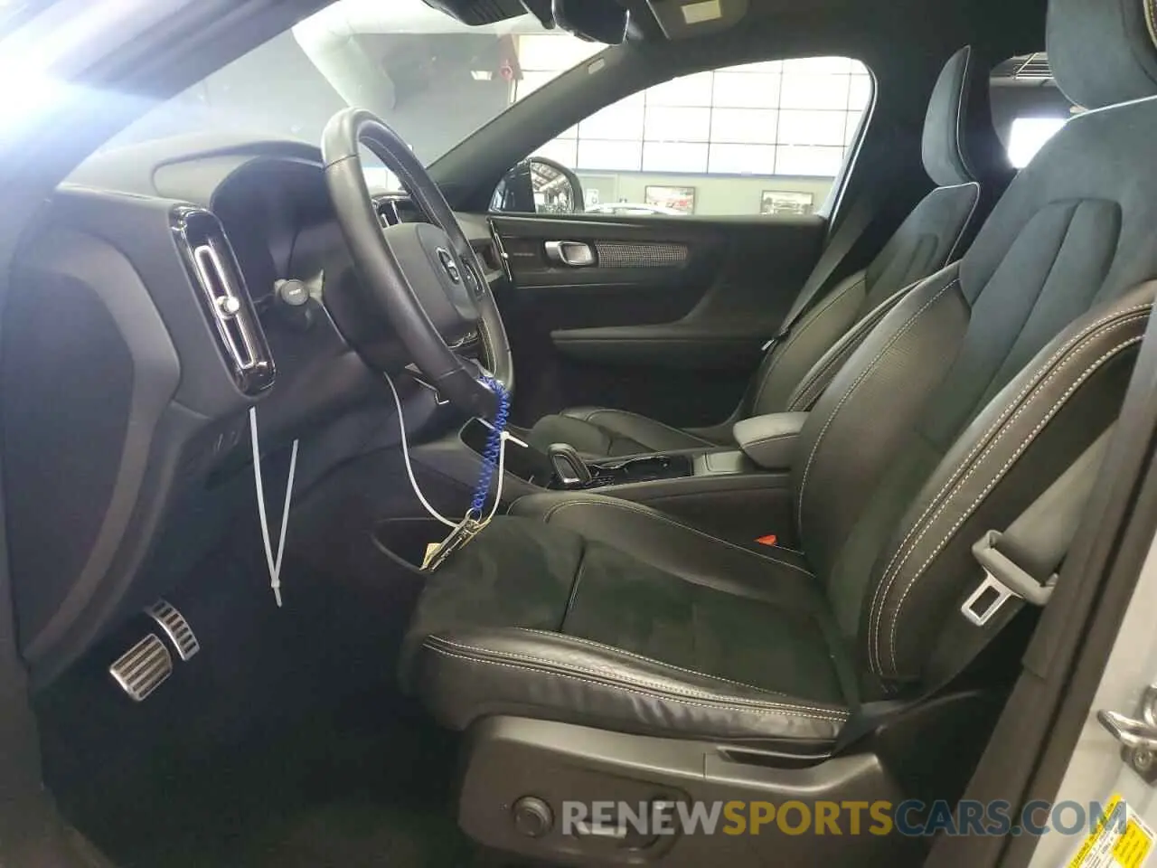 7 fotografías del automóvil dañado YV4ED3UR8M2546301 VOLVO XC40 2021