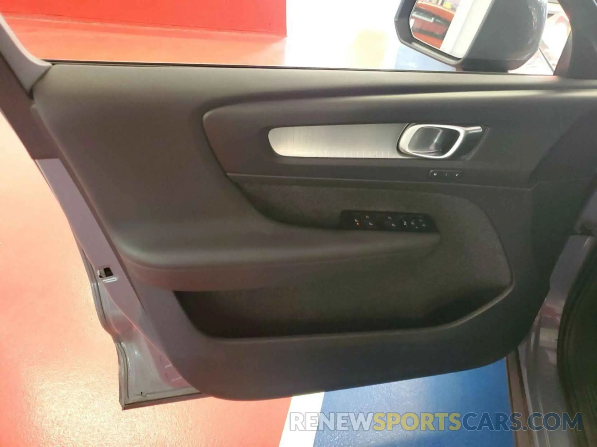 12 fotografías del automóvil dañado YV4162UK7N2764639 VOLVO XC40 2022