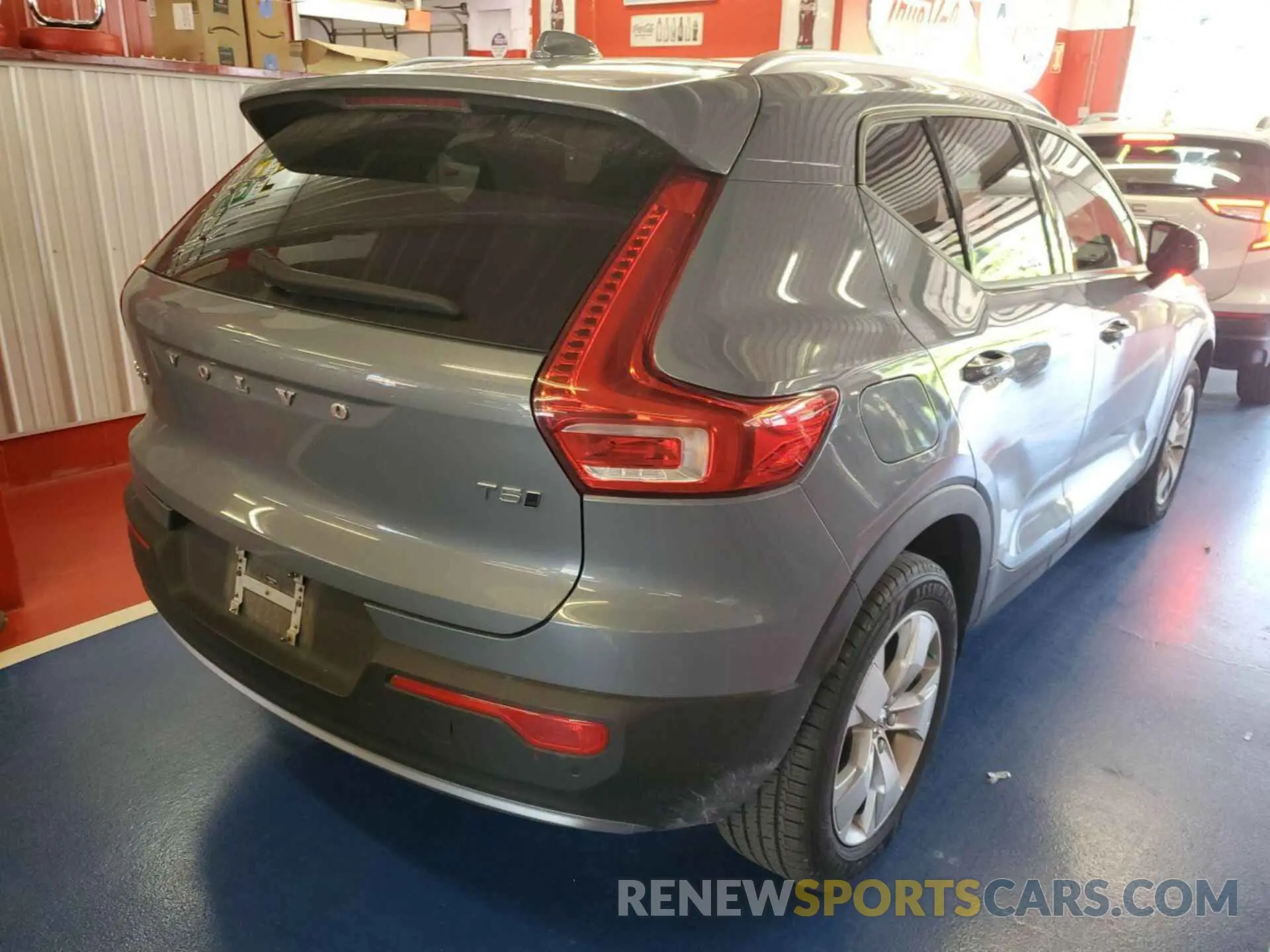 20 fotografías del automóvil dañado YV4162UK7N2764639 VOLVO XC40 2022