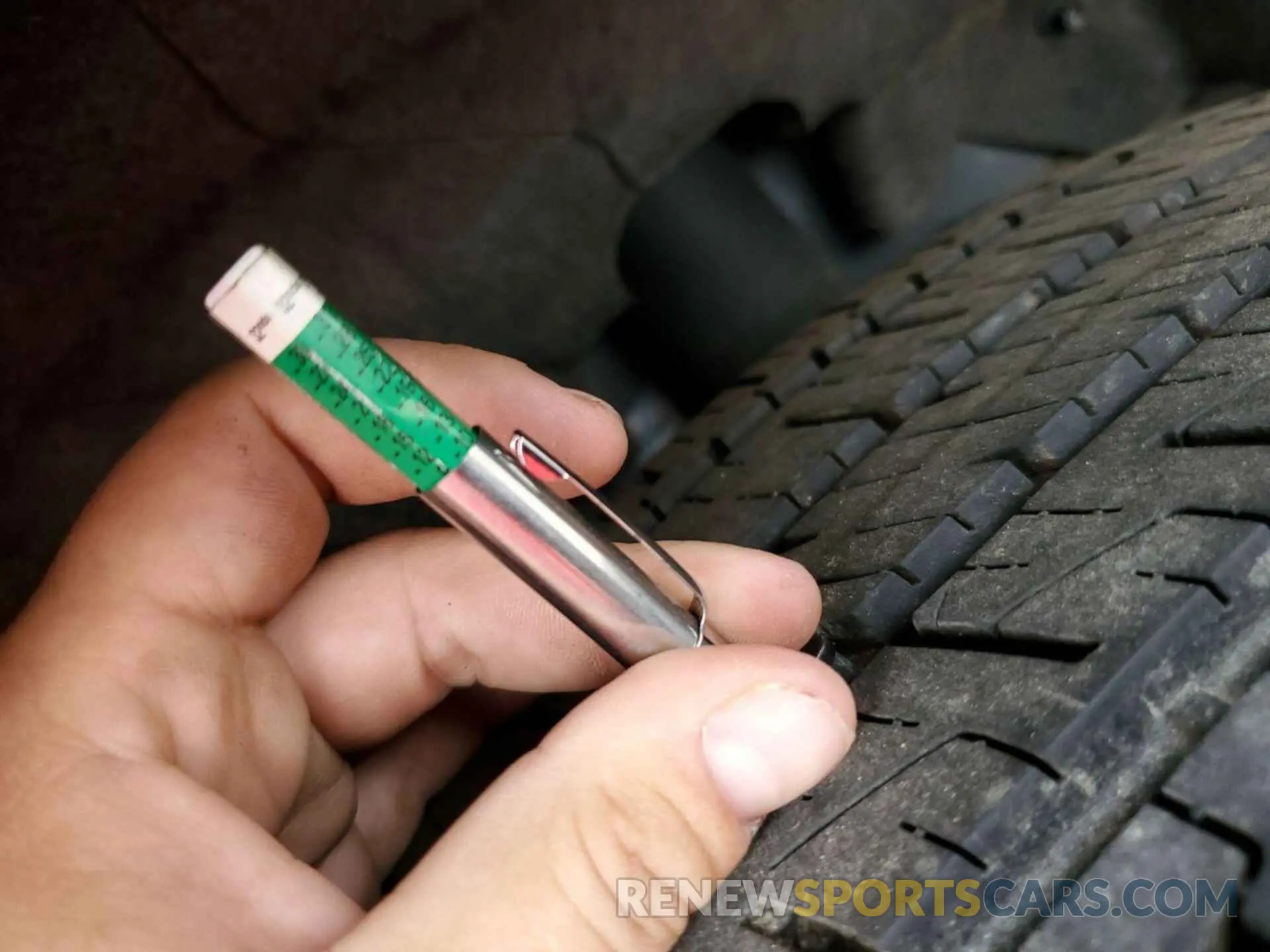 8 fotografías del automóvil dañado YV4162UK7N2764639 VOLVO XC40 2022