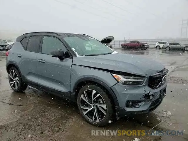14 fotografías del automóvil dañado YV4162UM3N2647058 VOLVO XC40 2022
