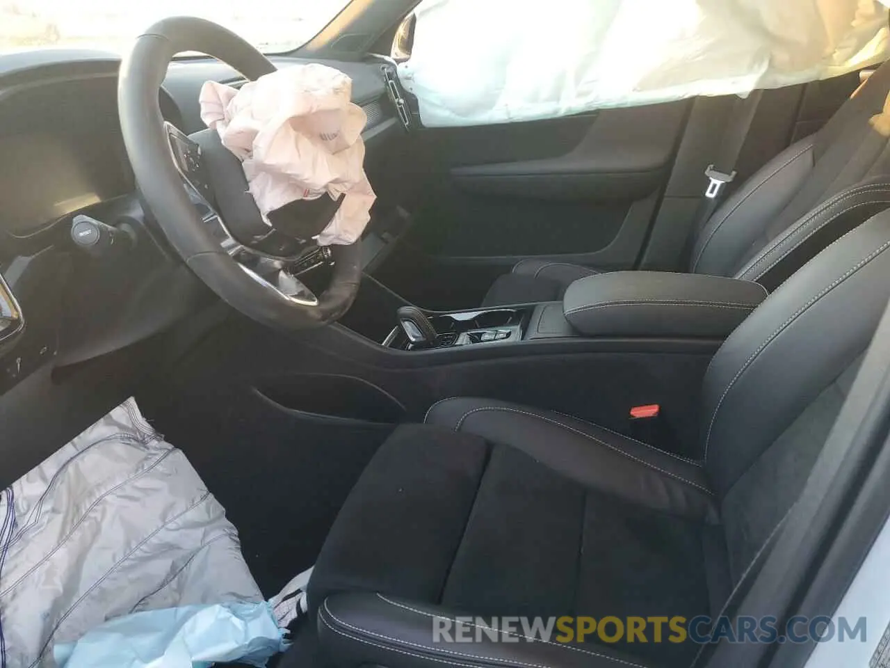 7 fotografías del automóvil dañado YV4162UM4N2693790 VOLVO XC40 2022