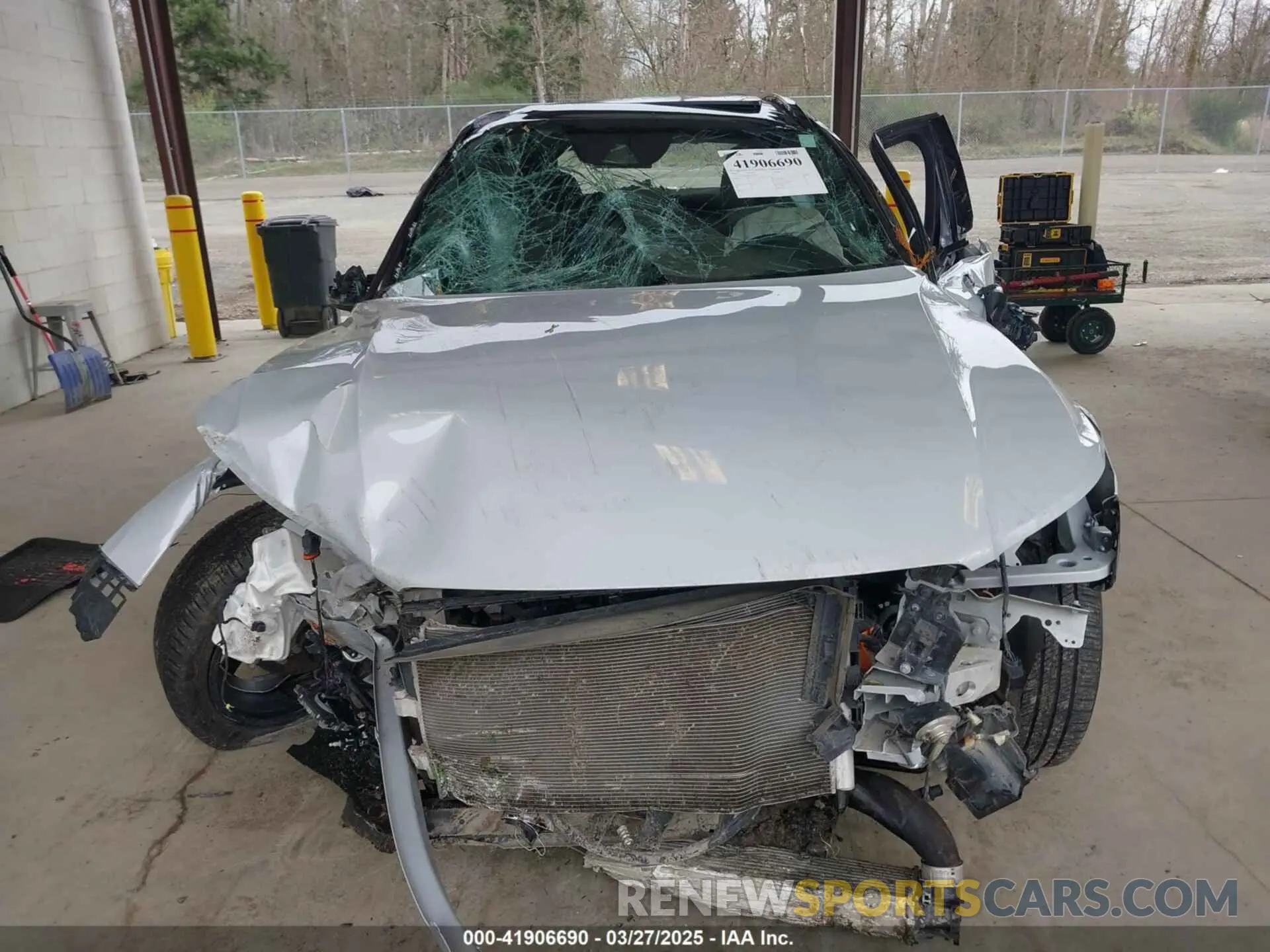 11 fotografías del automóvil dañado YV4162UM4N2722947 VOLVO XC40 2022