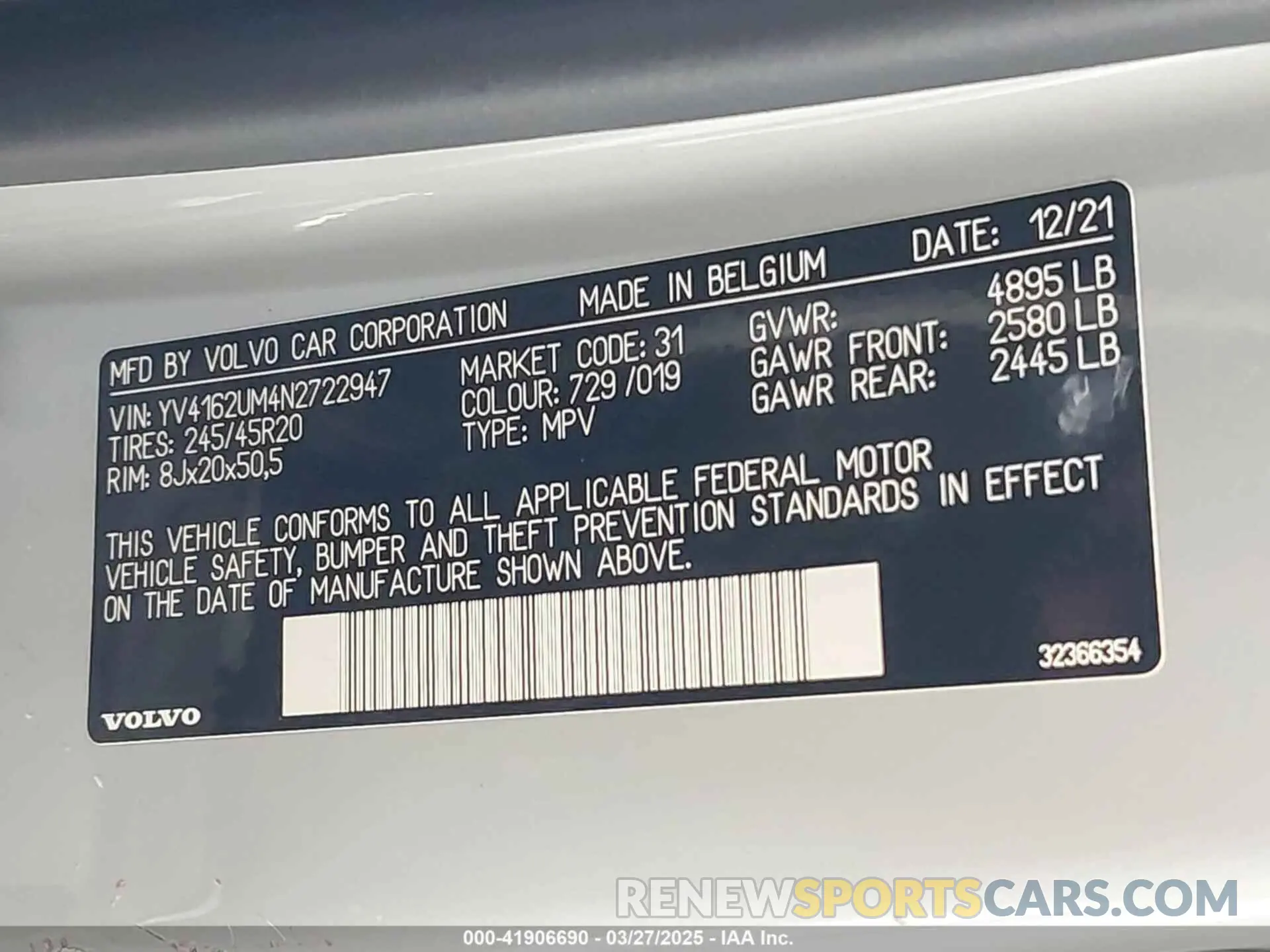 9 fotografías del automóvil dañado YV4162UM4N2722947 VOLVO XC40 2022