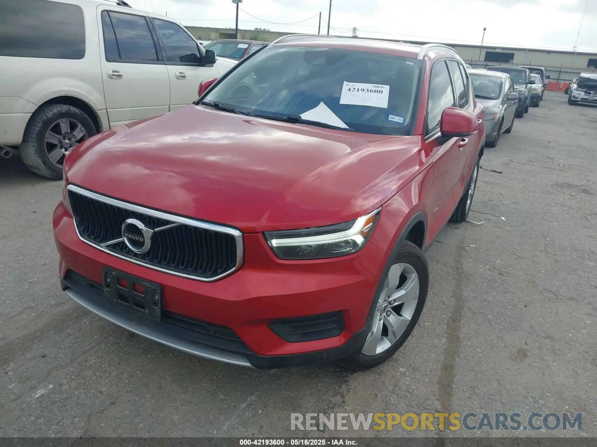 2 fotografías del automóvil dañado YV4AC2HK5N2748975 VOLVO XC40 2022