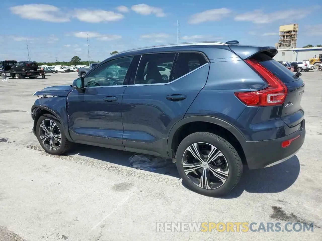 2 fotografías del automóvil dañado YV4AC2HL4N2787971 VOLVO XC40 2022