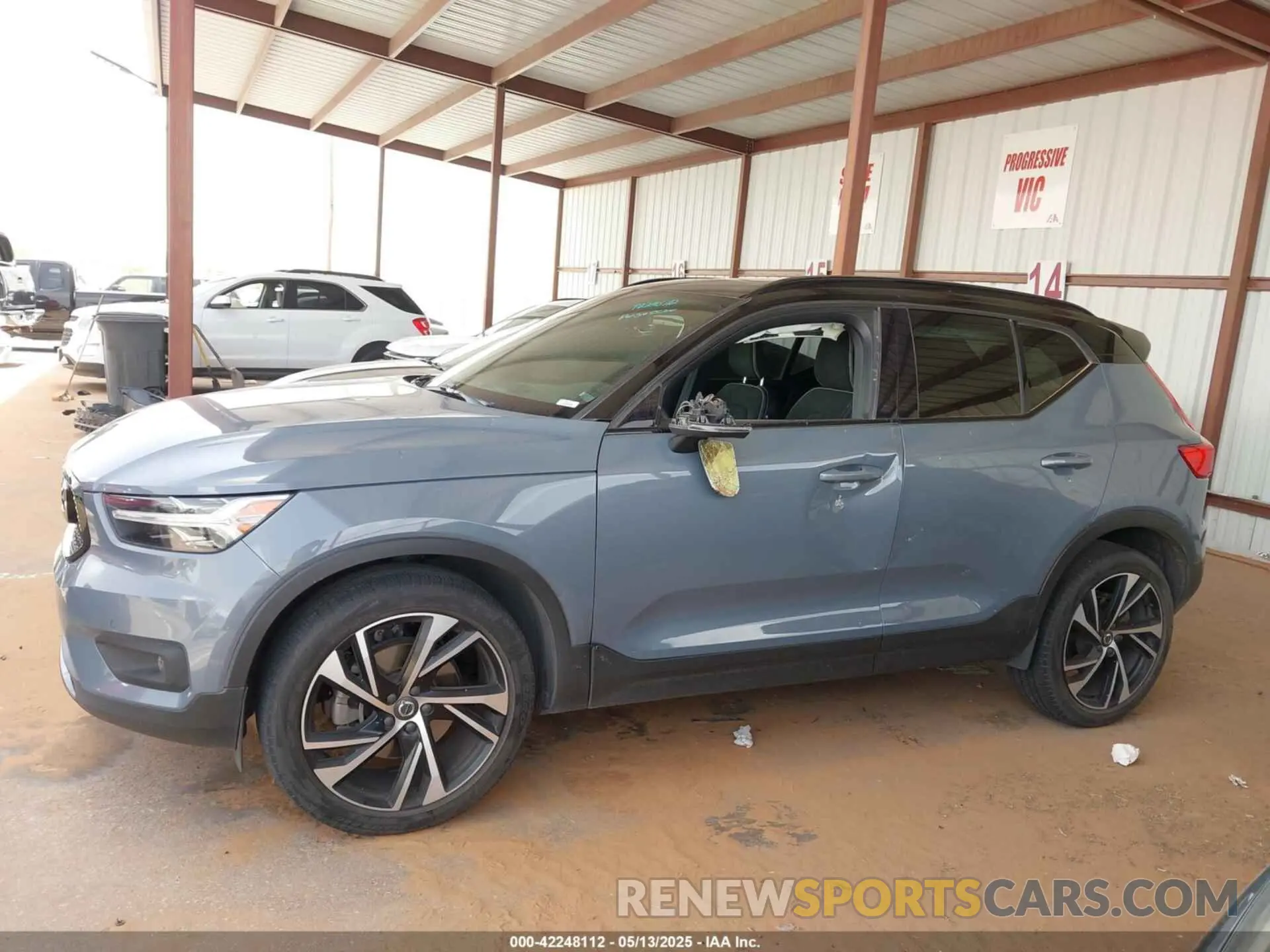 14 fotografías del automóvil dañado YV4AC2HM4N2655950 VOLVO XC40 2022