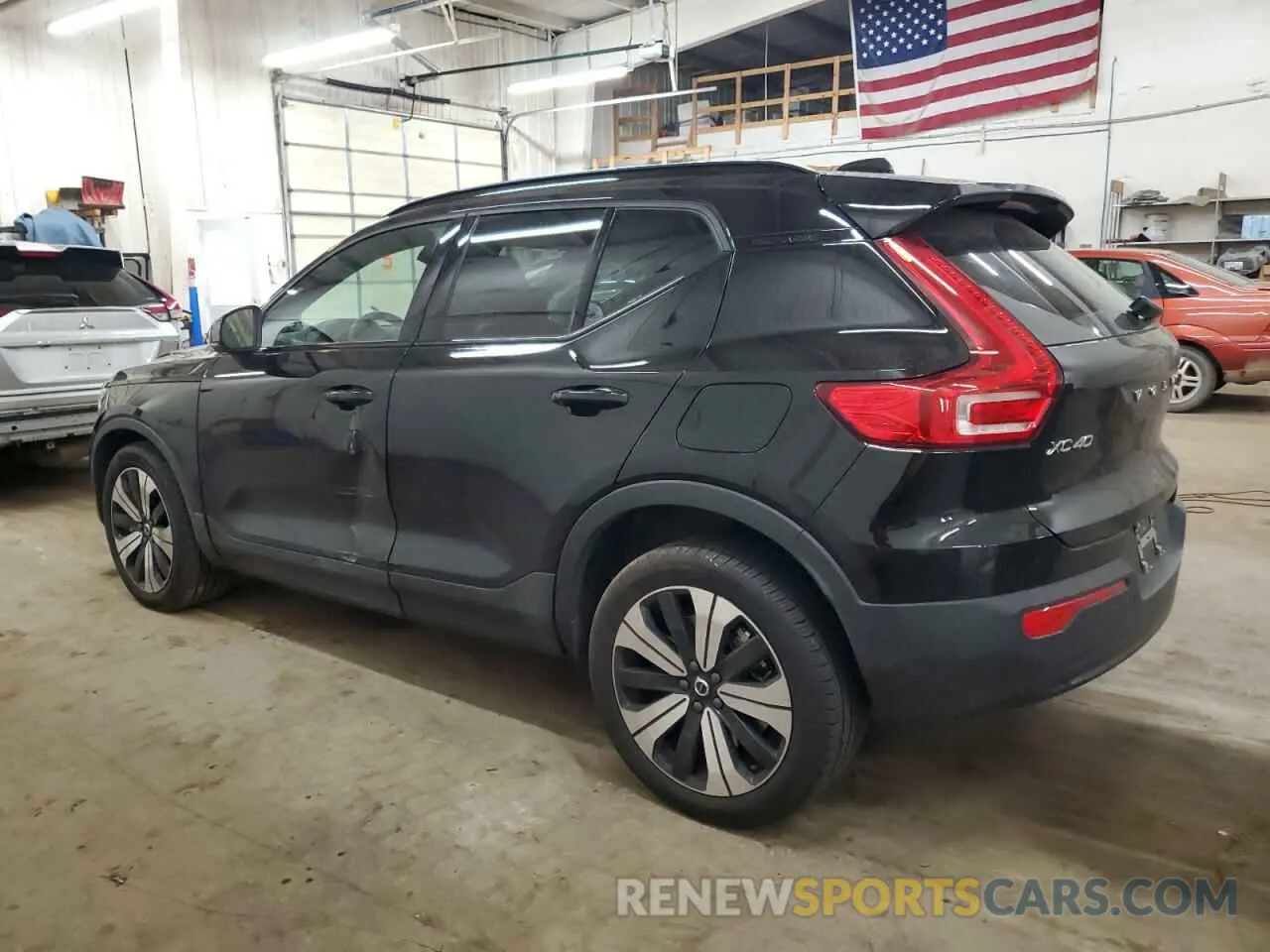 2 fotografías del automóvil dañado YV4ED3UK7P2058755 VOLVO XC40 2023