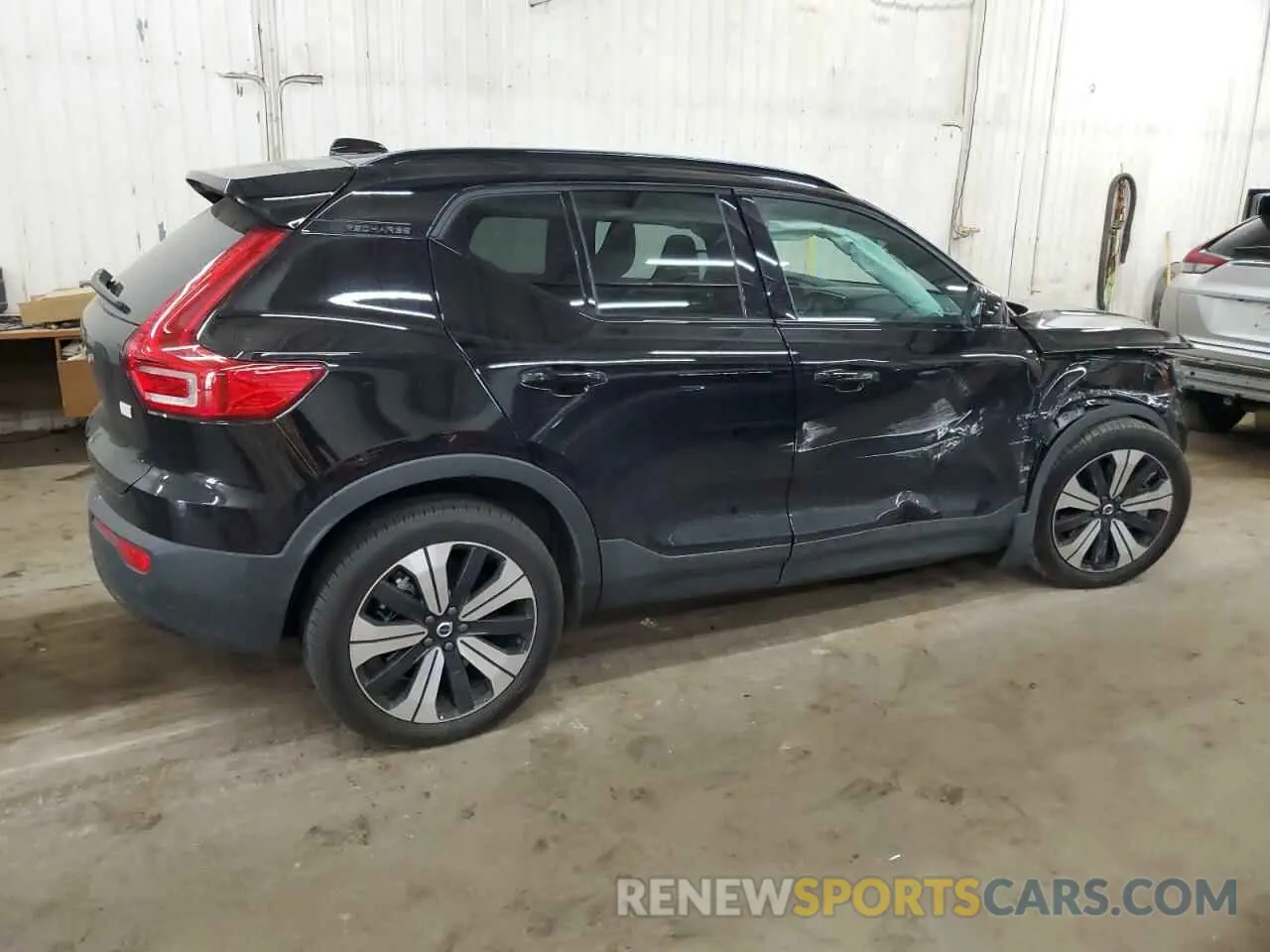 3 fotografías del automóvil dañado YV4ED3UK7P2058755 VOLVO XC40 2023
