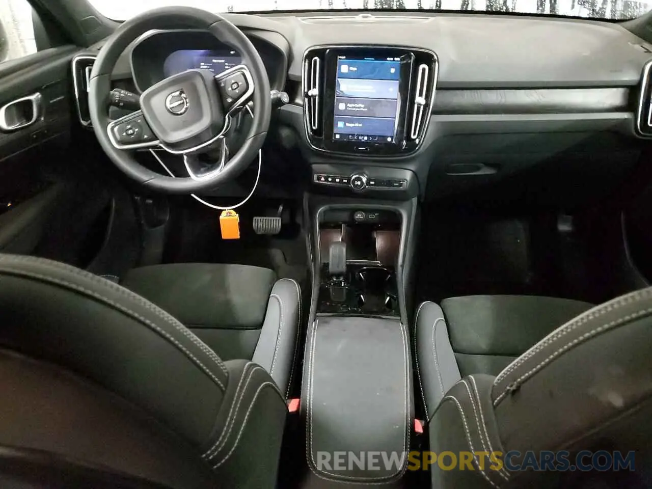 8 fotografías del automóvil dañado YV4ED3UM1P2029494 VOLVO XC40 2023
